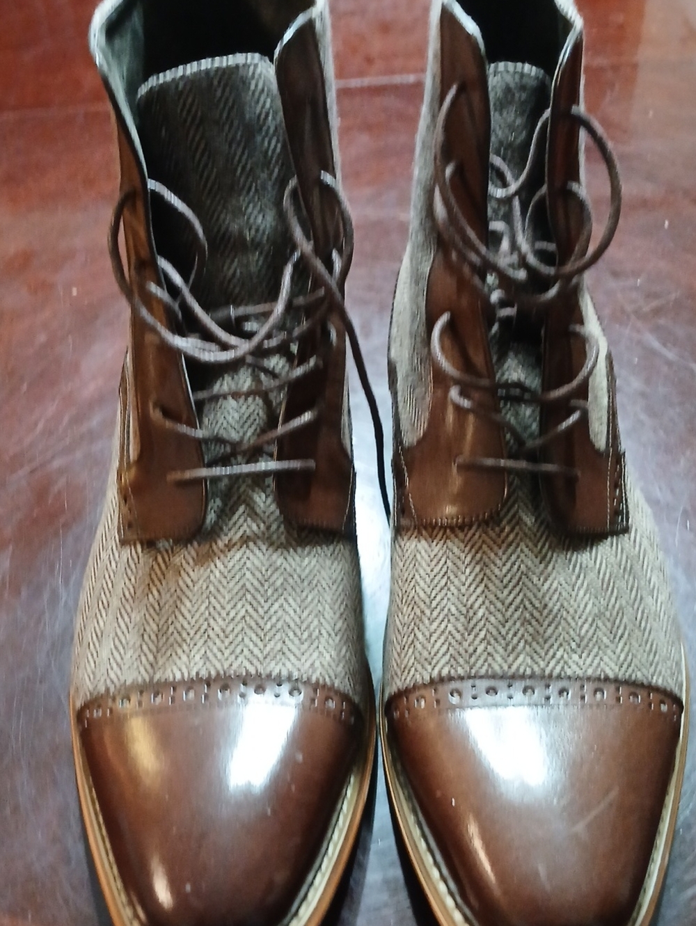 Men's BrownGiovanni Leather & Gray Herringbone Chukka Boots